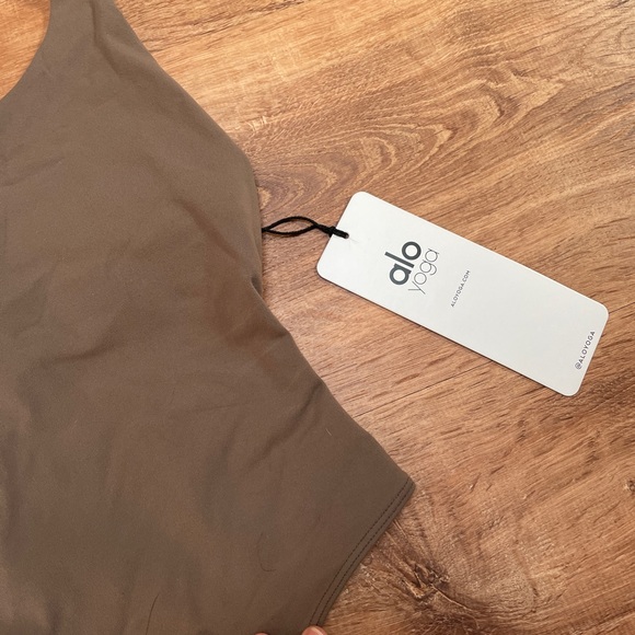 Alo Yoga Sleek Back Bodysuit Size XS Brown Hot Cocoa Racerback Thong NWT $108 - Picture 9 of 10